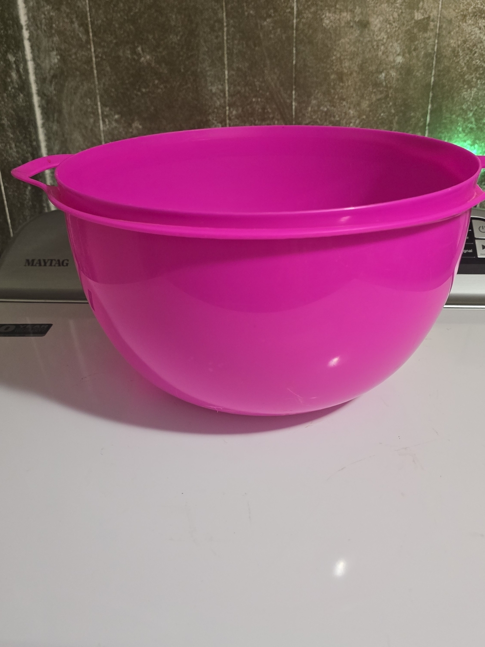 Tupperware Bright Pink Mixing Bowl